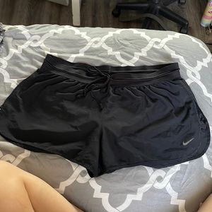 NIKE DRI-FIT SHORTS